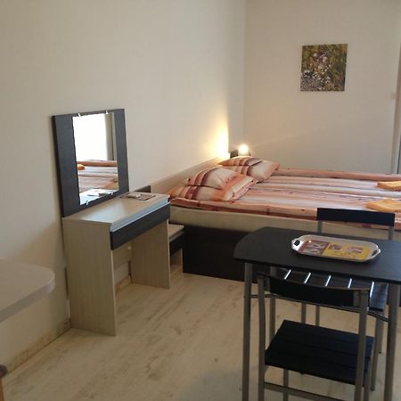 Lovagvar Apartments Gyula Eksteriør bilde