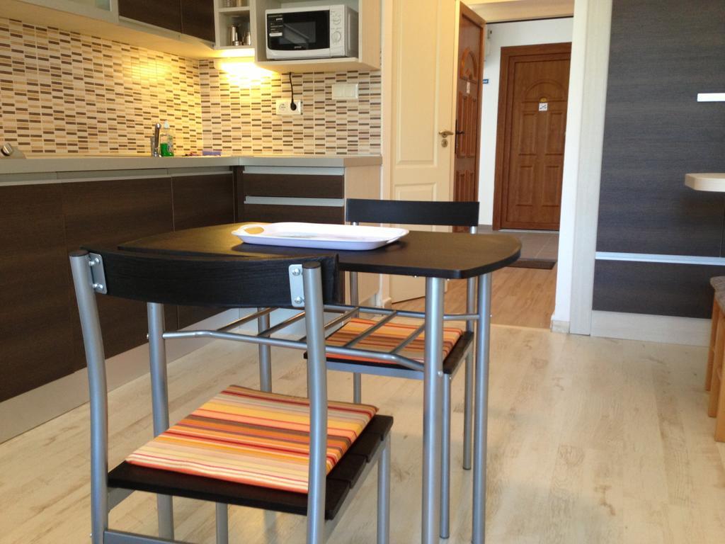 Lovagvar Apartments Gyula Rom bilde