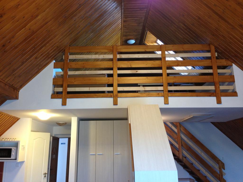 Lovagvar Apartments Gyula Rom bilde